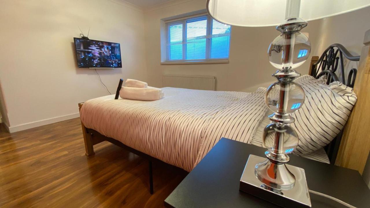 לונדון Grand Heights Suites מראה חיצוני תמונה